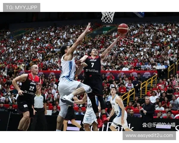 笑死!这球吹了掘金犯规却引发全场争议球迷热议裁判判罚 笑死!这球吹了掘金犯规却引发全场争议球迷热议裁判判罚